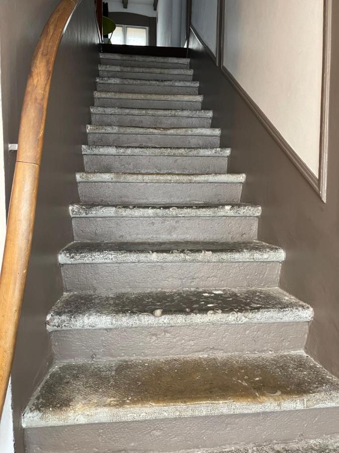La Tablée Médiévale Civrieux-dʼAzergues Exterior foto