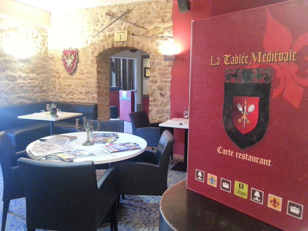 La Tablée Médiévale Civrieux-dʼAzergues Exterior foto