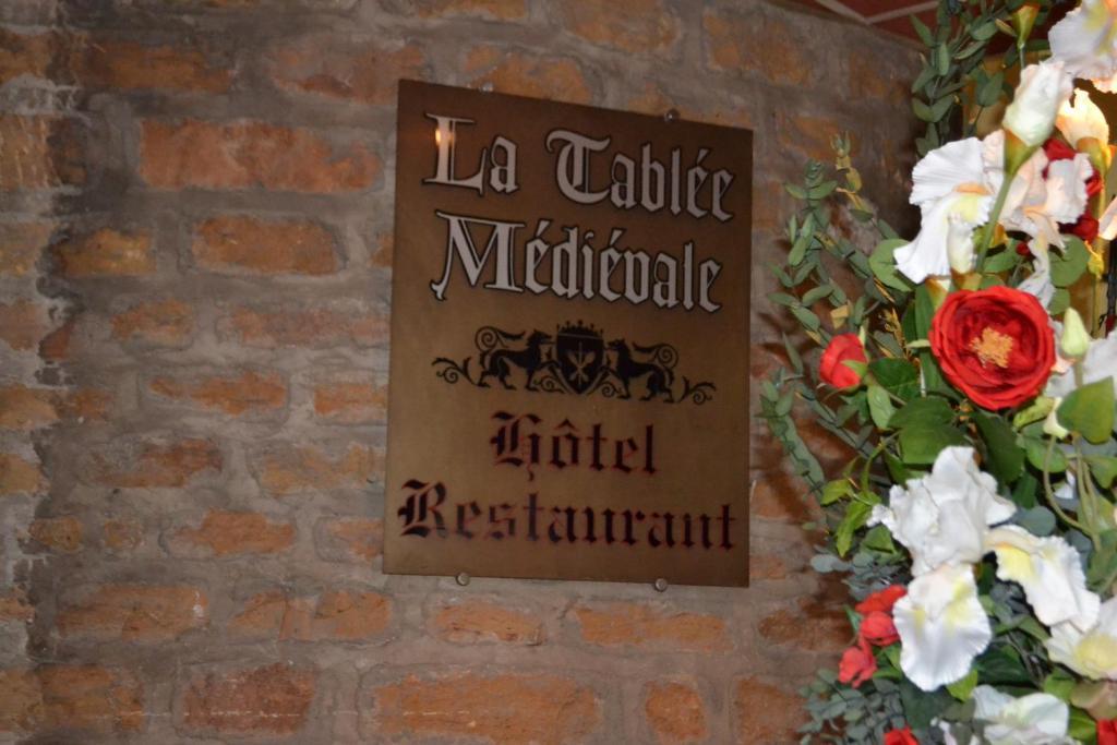 La Tablée Médiévale Civrieux-dʼAzergues Exterior foto